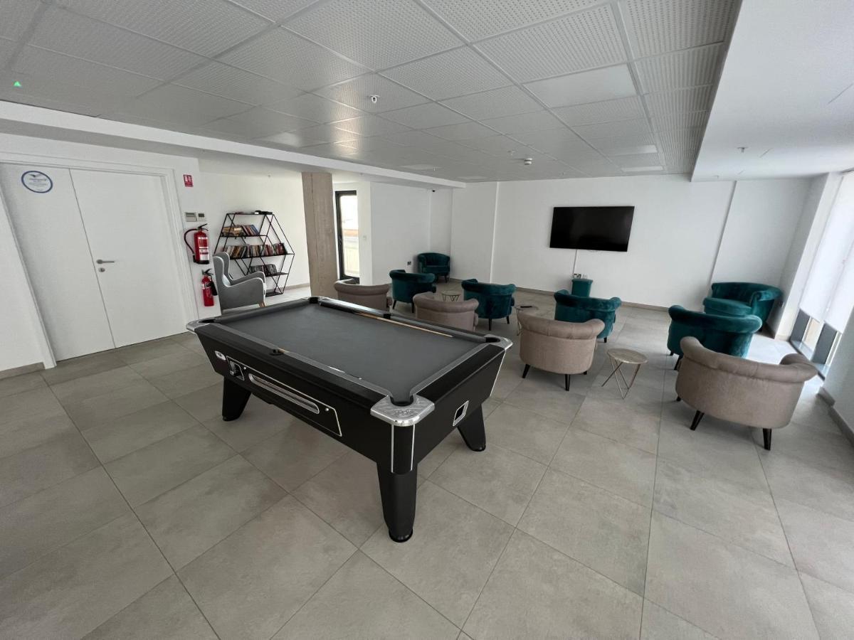 Modern Studio Apartment In Gibraltar - The Hub Ngoại thất bức ảnh